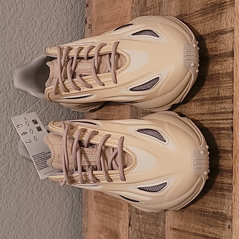👟👟 - Picture 3 of 13